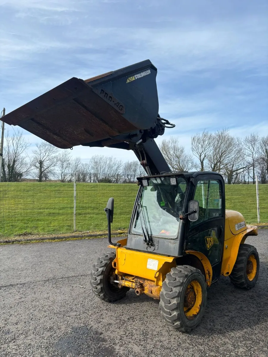 JCB 520 40 2