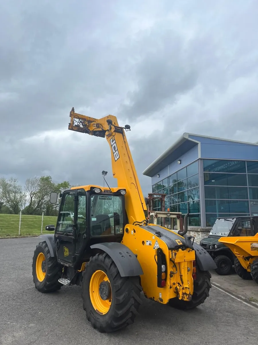 JCB 526-56 3