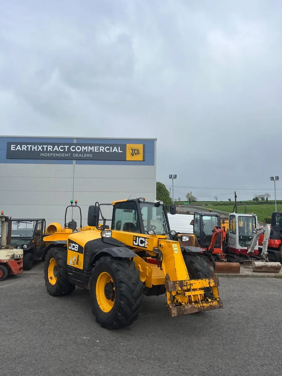 JCB 526-56 5