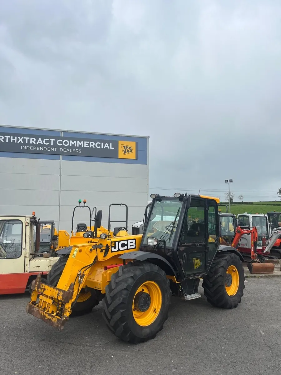 JCB 526-56