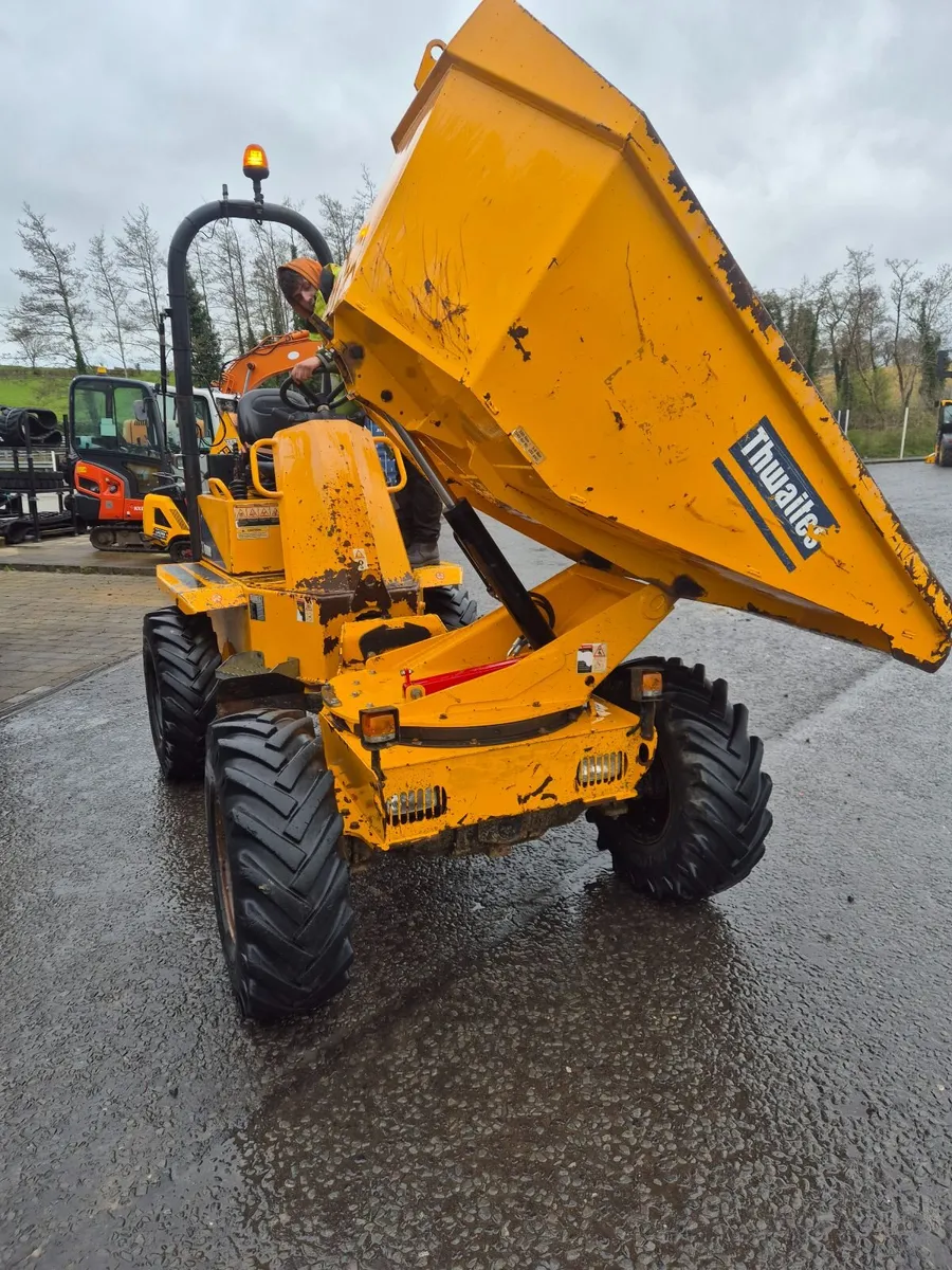 Thwaites 3ton Swivel 2016 (10)